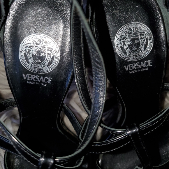 🔥 Authentic Versace Chain Heels 🔥 - Picture 14 of 16